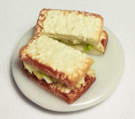 (image for) Chicken Salad Sandwich on Plate