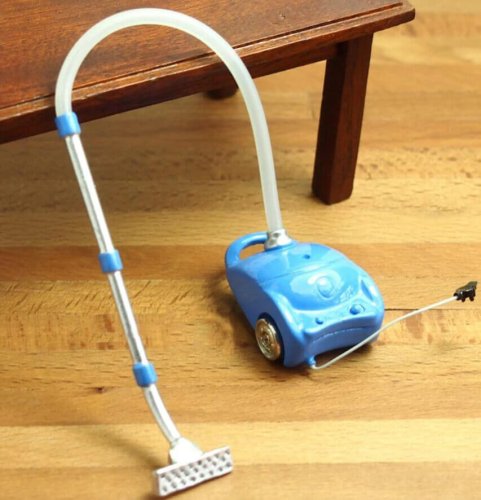 (image for) Canister Vacuum Cleaner