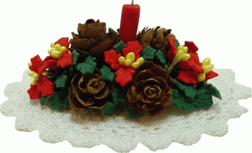 (image for) Holiday Centerpiece on White Oval Doily