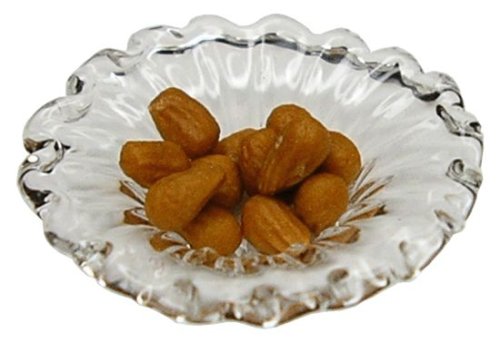 (image for) Walnuts on Glass Plate