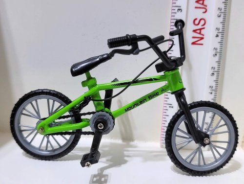 (image for) Childs Bike - Green