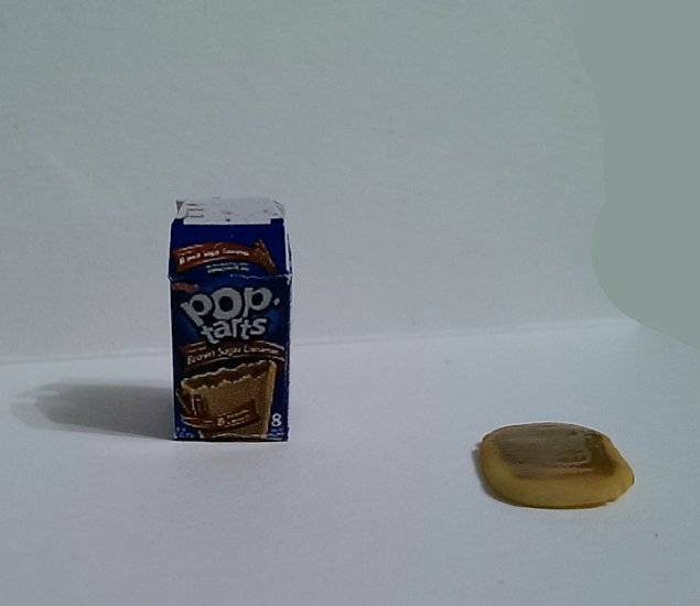 (image for) Brown Sugar & Cinnamon Pop-Tart Box w/ Pastrie