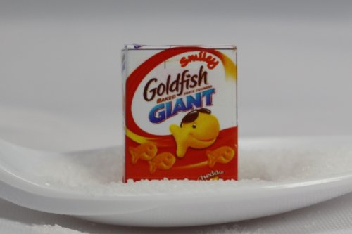 (image for) Giant Goldfish Crackers Box