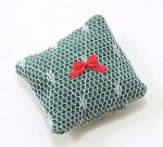 (image for) Green Laced w/ Bow Patterned Throw Pillow