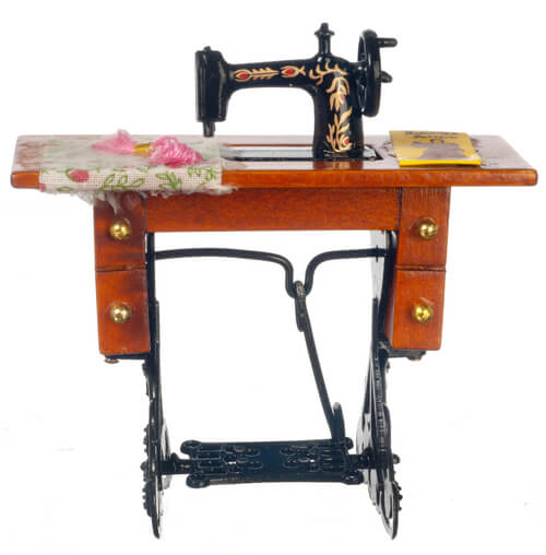 (image for) Decorated Sewing Machine