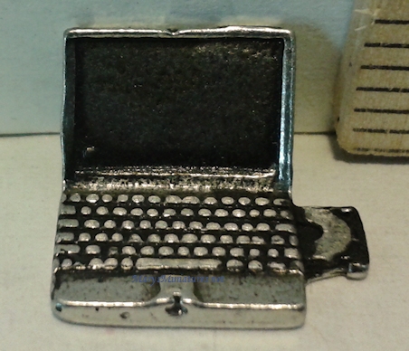 (image for) Miniature Netbook Computer