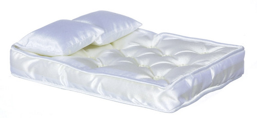 (image for) White Single Mattress w/ Pillows