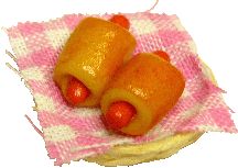 (image for) Pigs in a Blanket in a Basket with Napkin