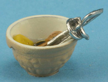 (image for) Mixing Bowl w/ Batter