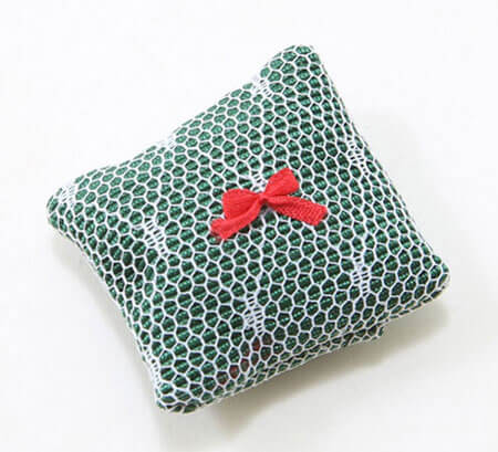 (image for) Green Laced w/ Bow Patterned Throw Pillow